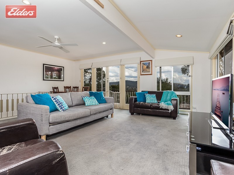 17 Kurrajong St, Everton Park QLD 4053