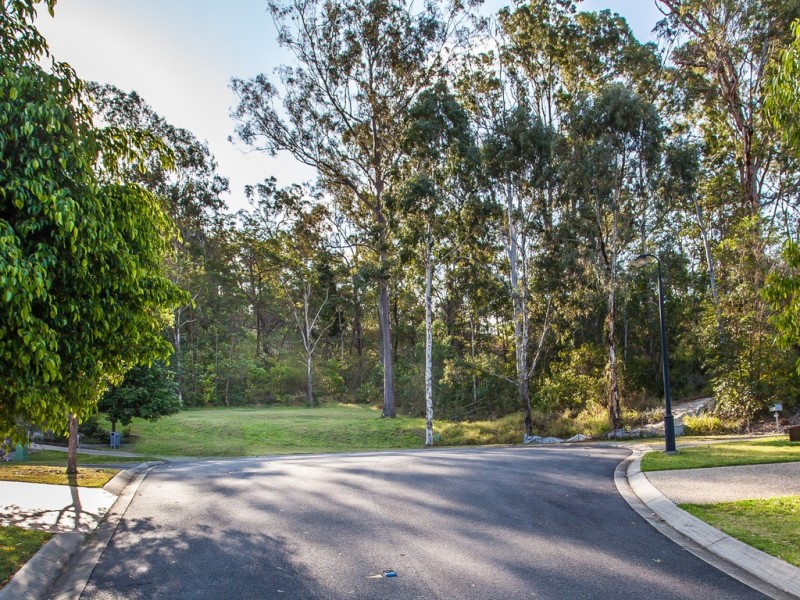 24 Naturesque Cl, Mitchelton QLD 4053