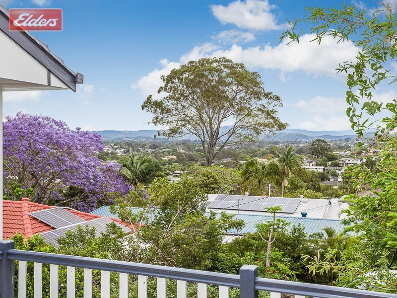 10 Kurrajong St, Everton Park QLD 4053