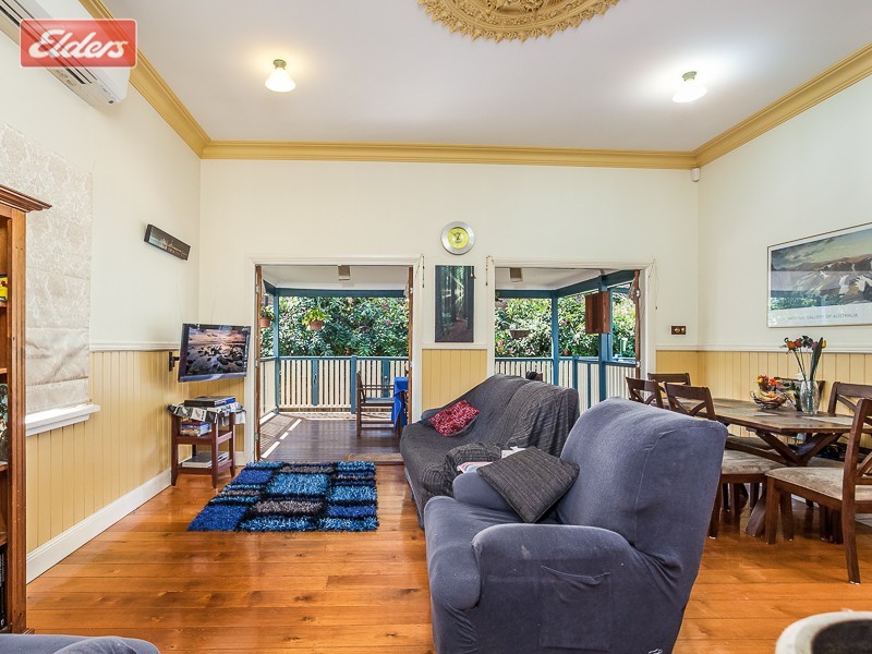 41 Leiper St, Stafford QLD 4053