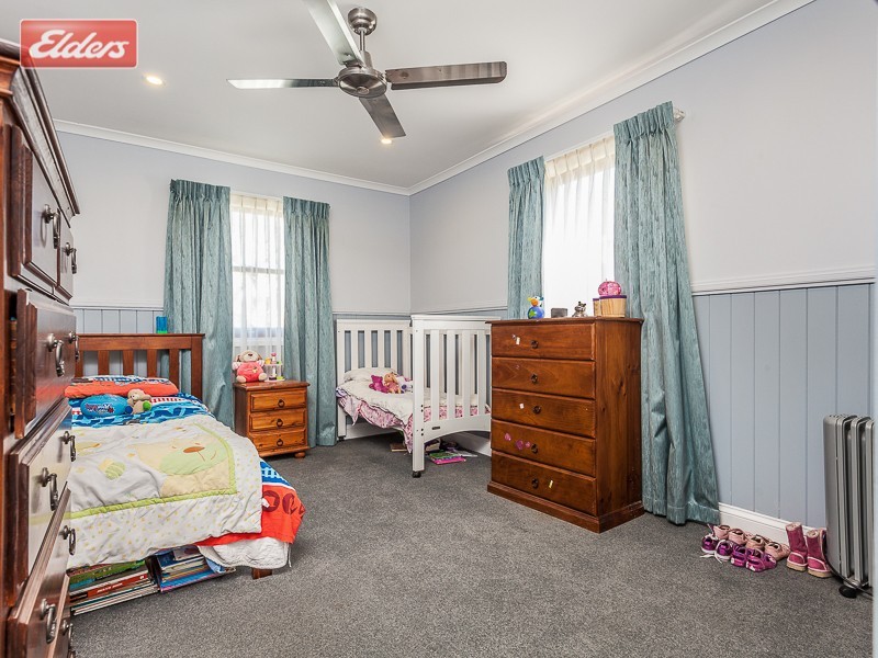 41 Leiper St, Stafford QLD 4053