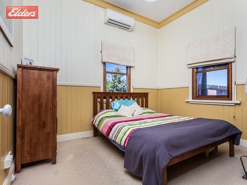 41 Leiper St, Stafford QLD 4053