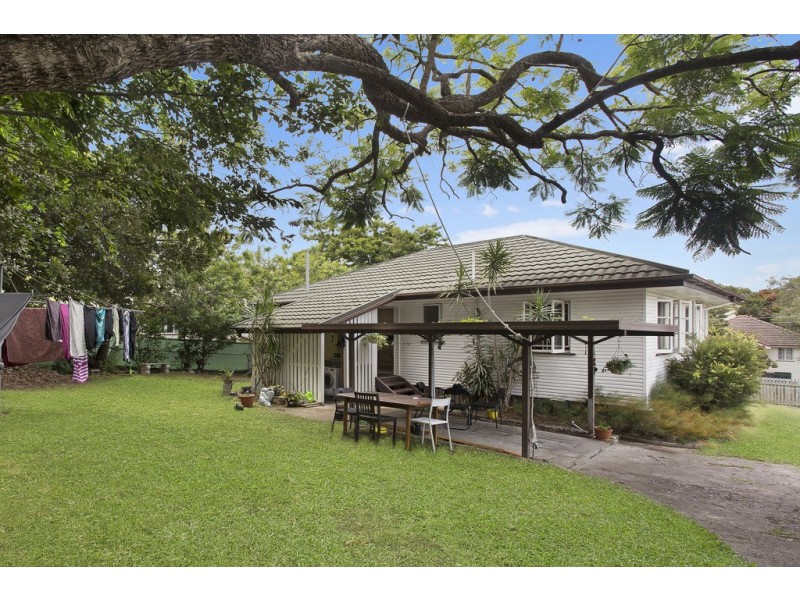 11 Barber St, Keperra QLD 4054