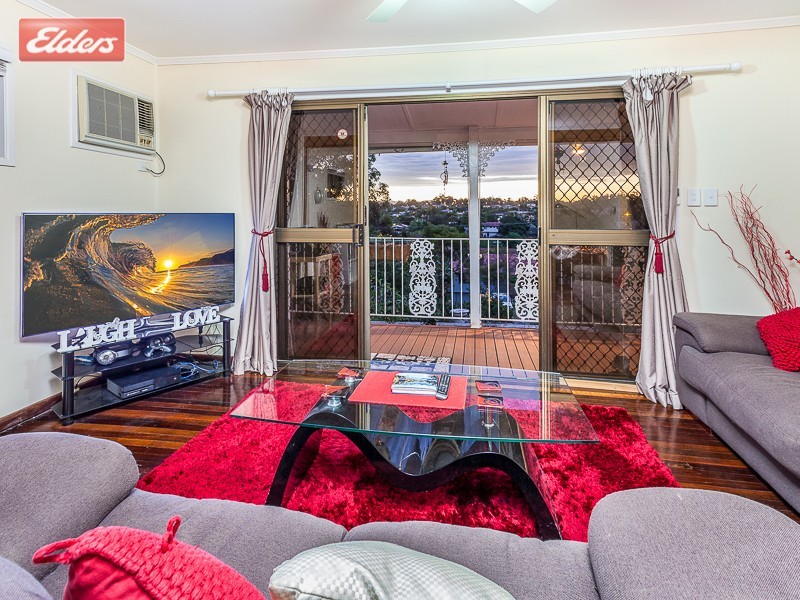 34 Violet St, Everton Hills QLD 4053