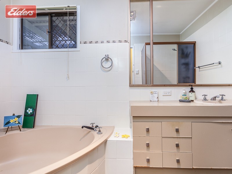 34 Violet St, Everton Hills QLD 4053