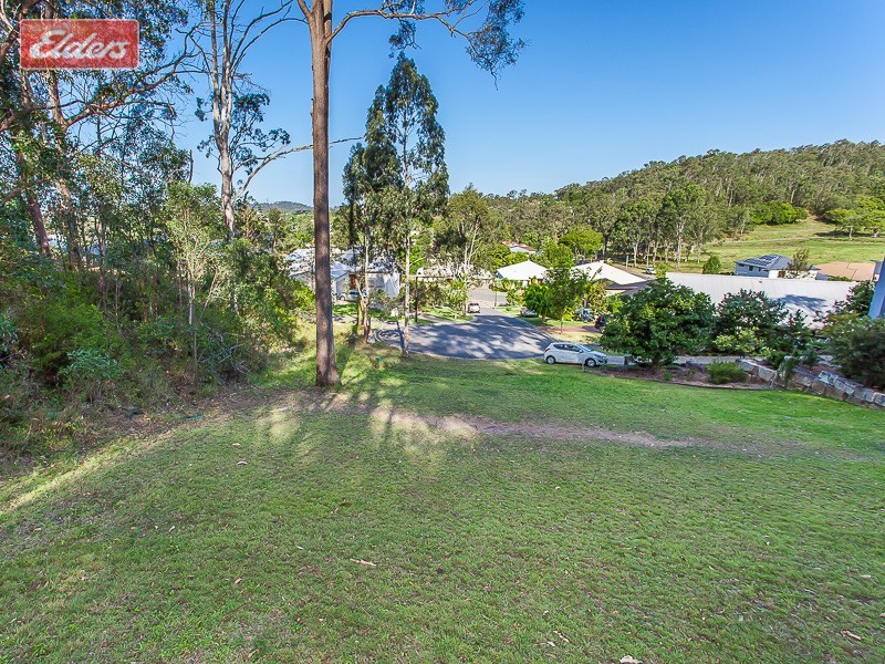 22 and 24 Naturesque Cl, Mitchelton QLD 4053