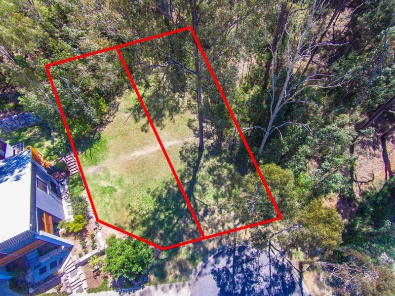 22 and 24 Naturesque Cl, Mitchelton QLD 4053