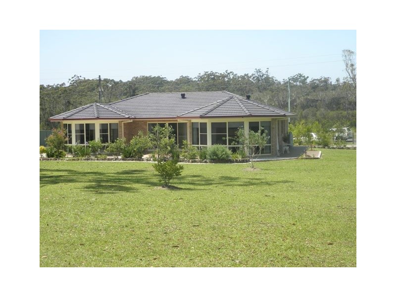 12 Parklands Drive, Gulmarrad NSW 2463