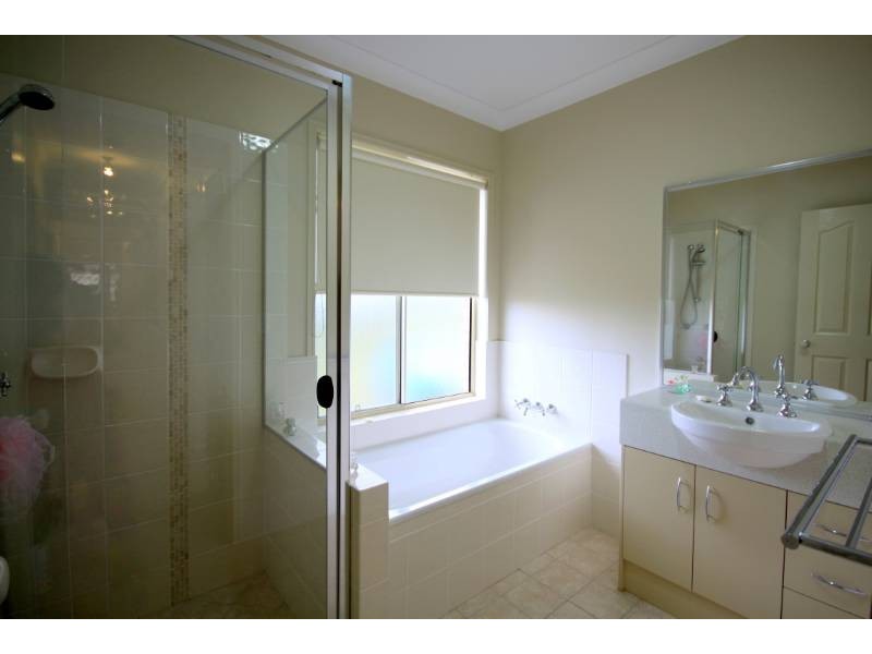 12 Parklands Drive, Gulmarrad NSW 2463