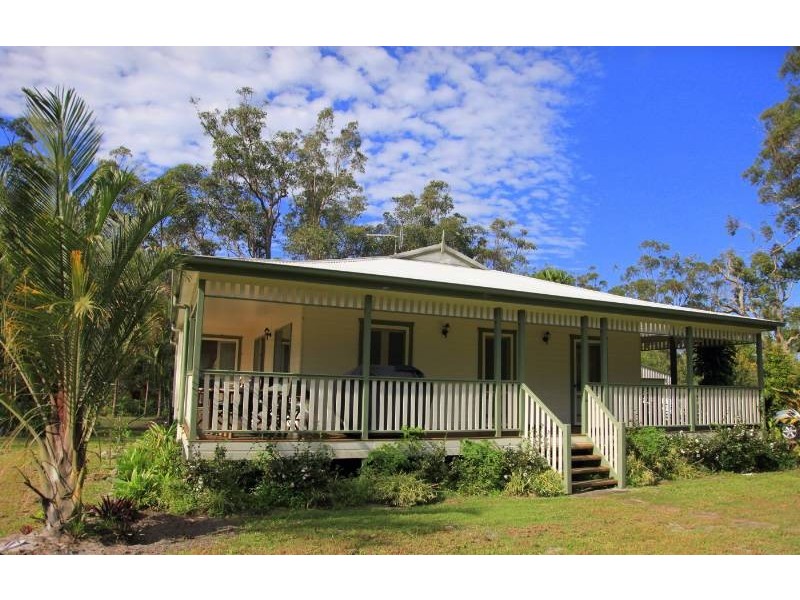 965 Brooms Head Road, Taloumbi NSW 2463