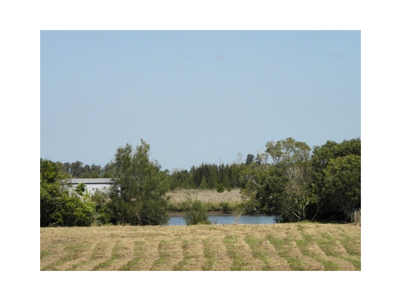 148 Adams Street, Woombah NSW 2469