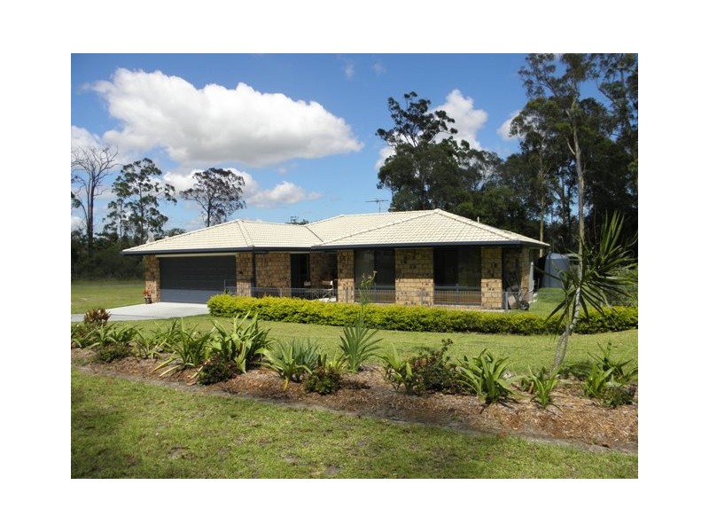 25 Ridgewood Drive, Woombah NSW 2469