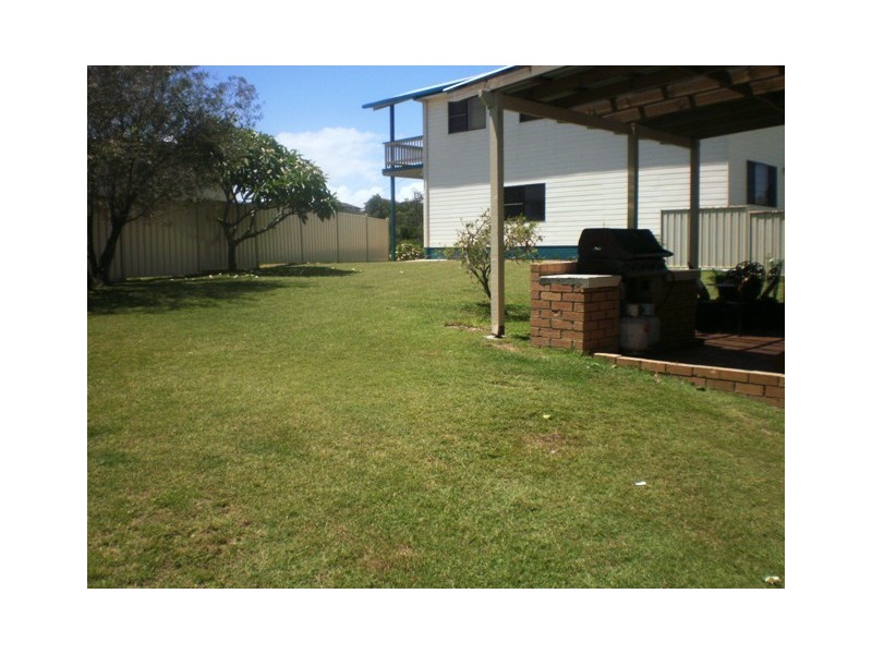 5 Hibiscus Avenue, Brooms Head NSW 2463
