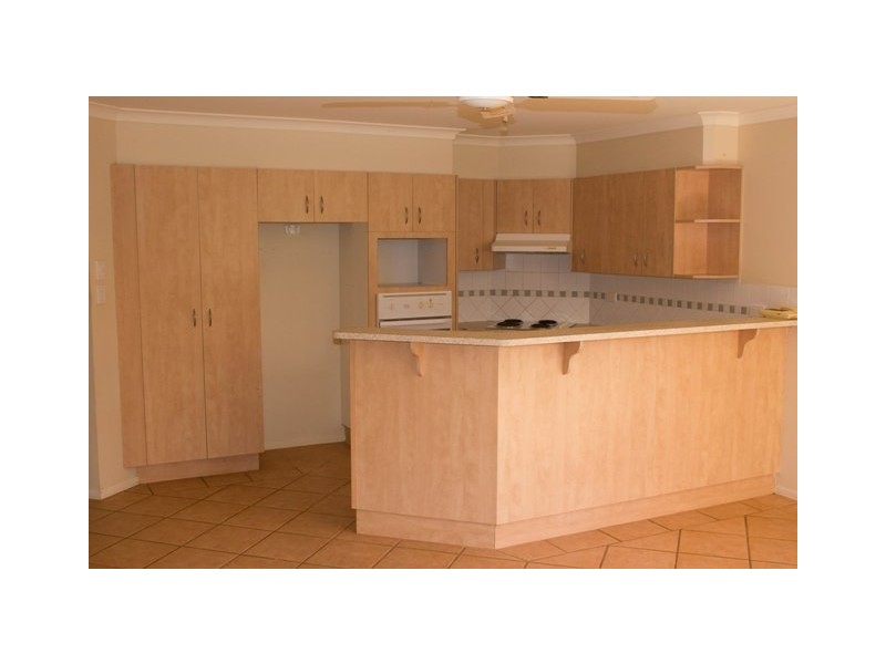 2/15 Beachside Way, Yamba NSW 2464