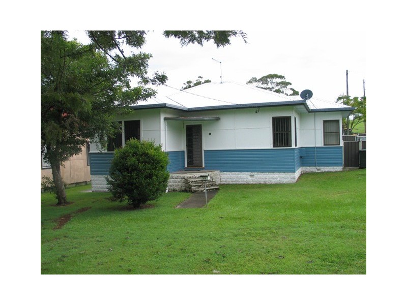 35 Taloumbi Street, Maclean NSW 2463