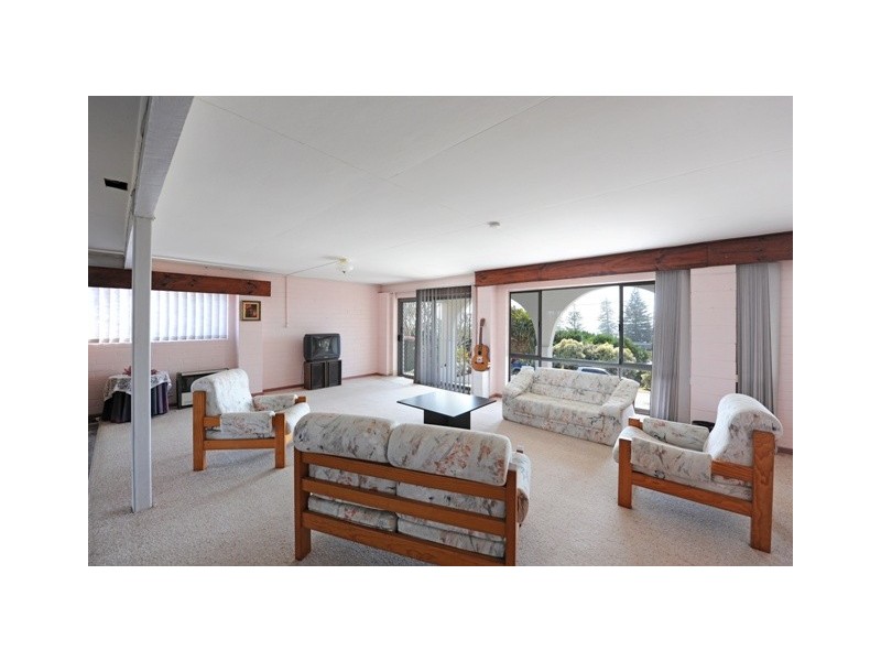136 Ocean Road, Brooms Head NSW 2463