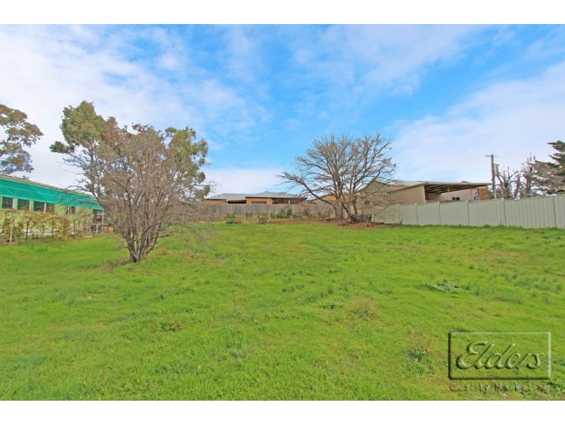 11 McGregor Street, Castlemaine VIC 3450
