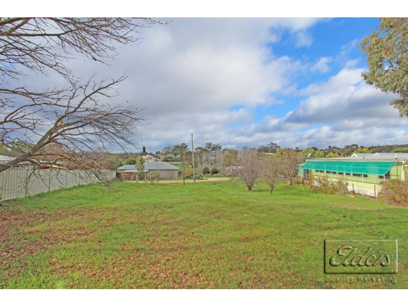 11 McGregor Street, Castlemaine VIC 3450
