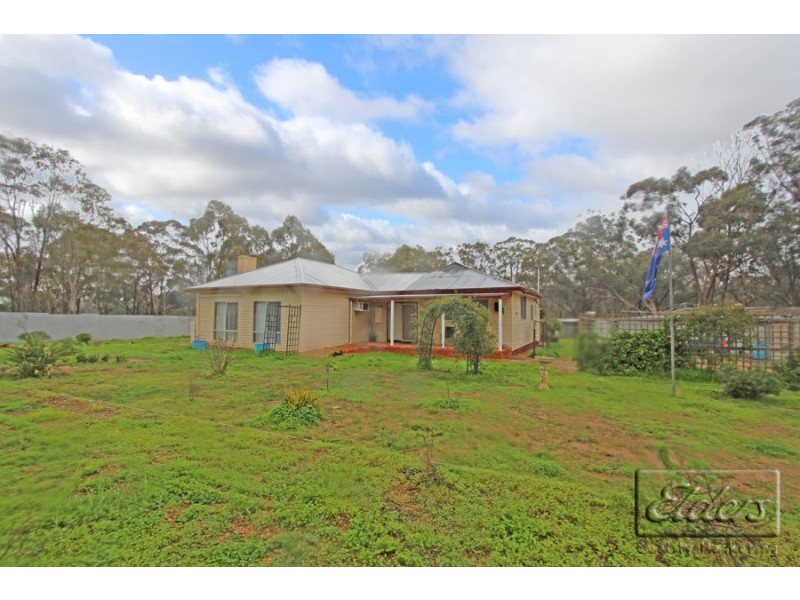 109 Serpentine Road, Marong VIC 3515