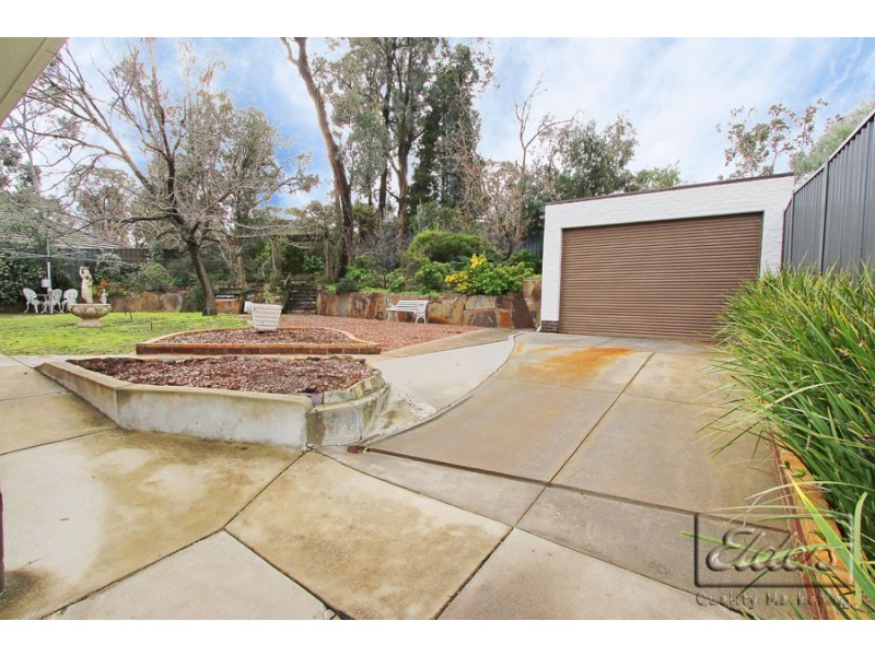 3 Yallambee Drive, Kennington VIC 3550