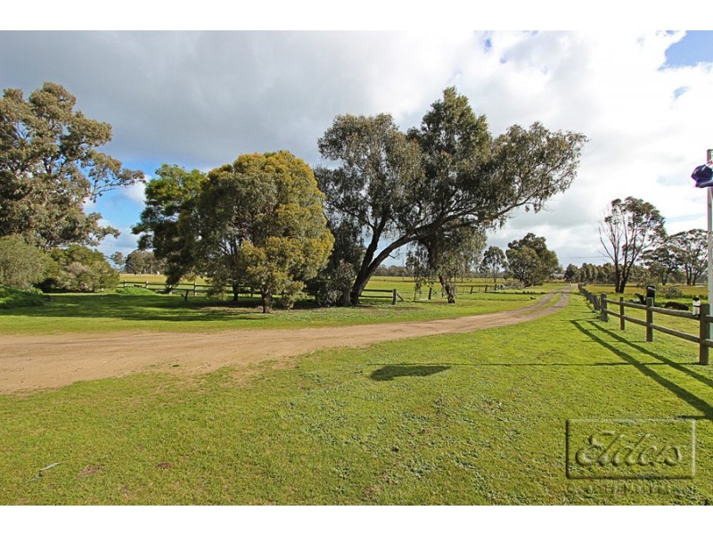 40 Nevinson Road, Lockwood VIC 3551