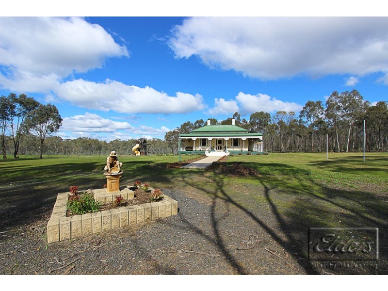 104 Shanahans Road, Strathfieldsaye VIC 3551