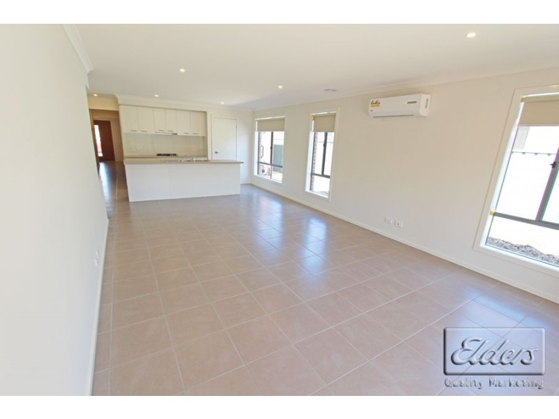 9 Diva Way, Huntly VIC 3551