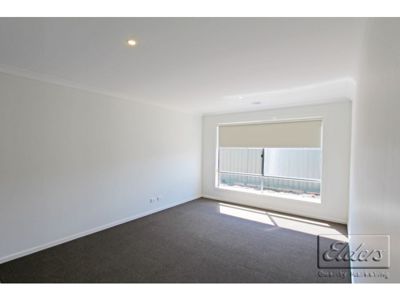 9 Diva Way, Huntly VIC 3551