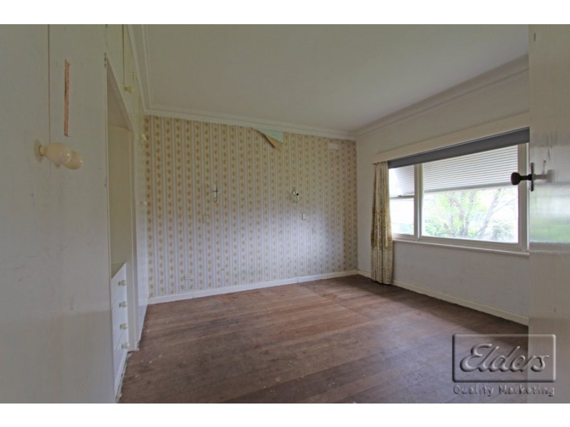9 Hope Street, Kangaroo Flat VIC 3555