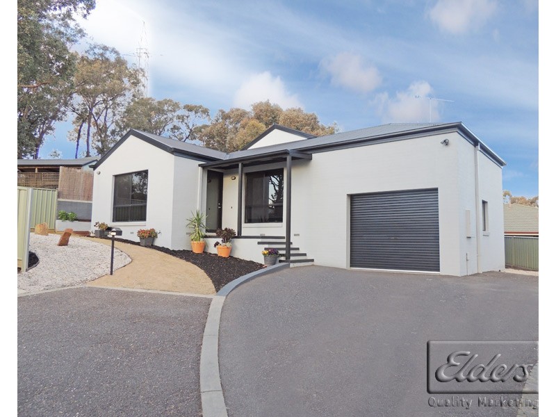 5 Luke Place, Flora Hill VIC 3550
