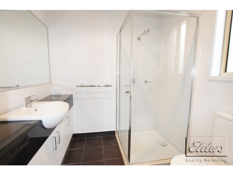 18 Sovereign Gardens, Kangaroo Flat VIC 3555