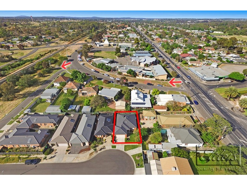 5 Roche Court, White Hills VIC 3550