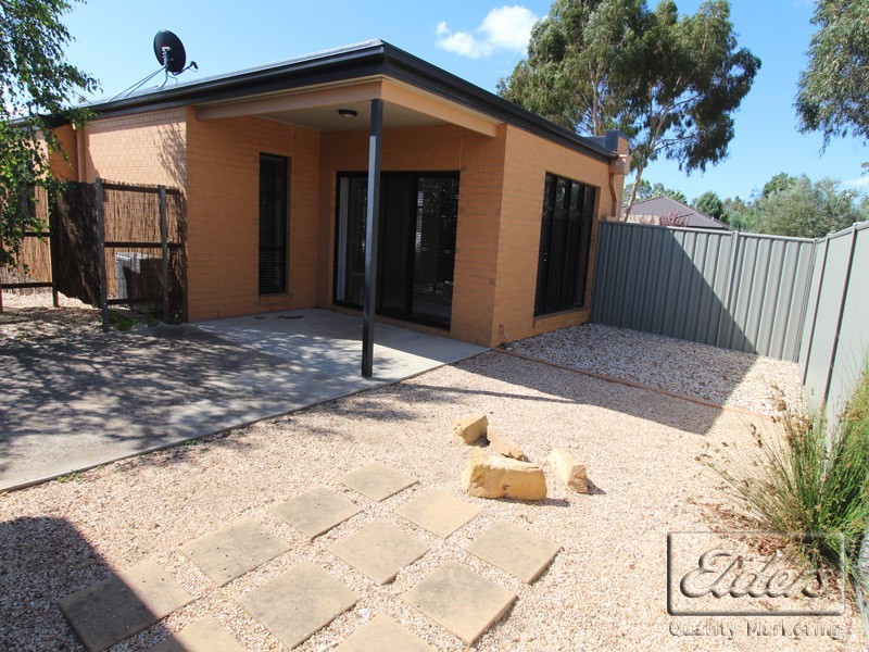 3 RUBY STREET, White Hills VIC 3550