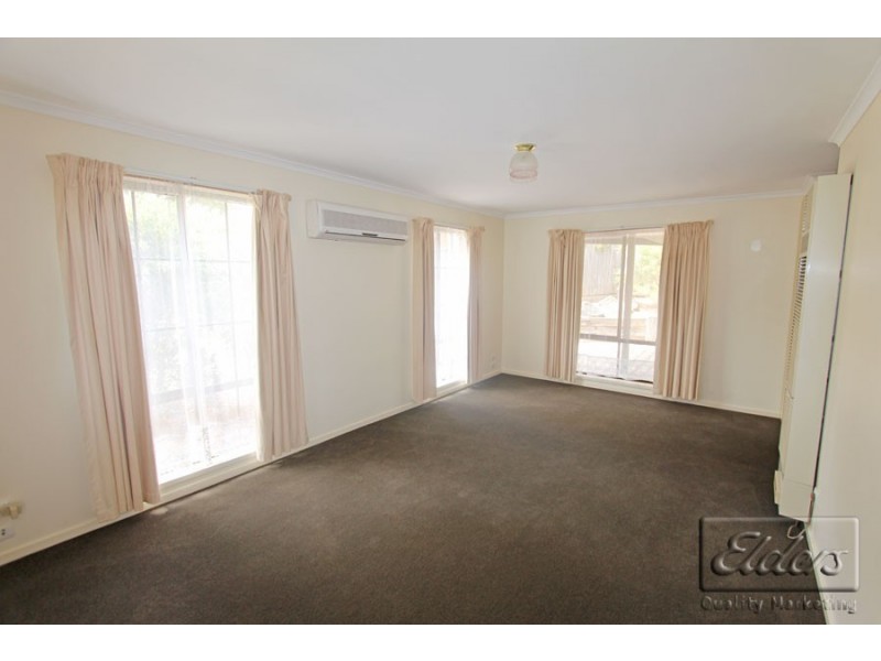 2/5 Biggs Court, Flora Hill VIC 3550