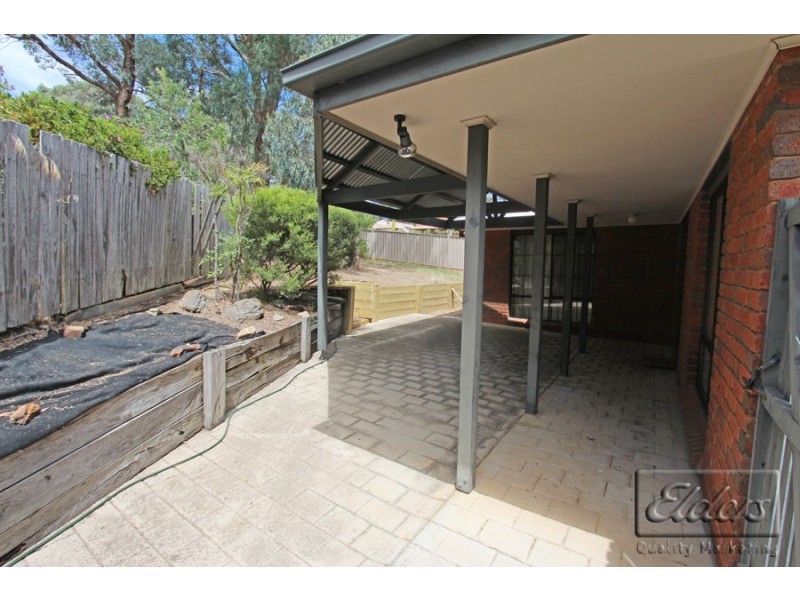 2/5 Biggs Court, Flora Hill VIC 3550