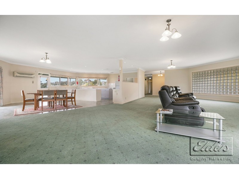 3058 Northern Highway, Toolleen VIC 3551