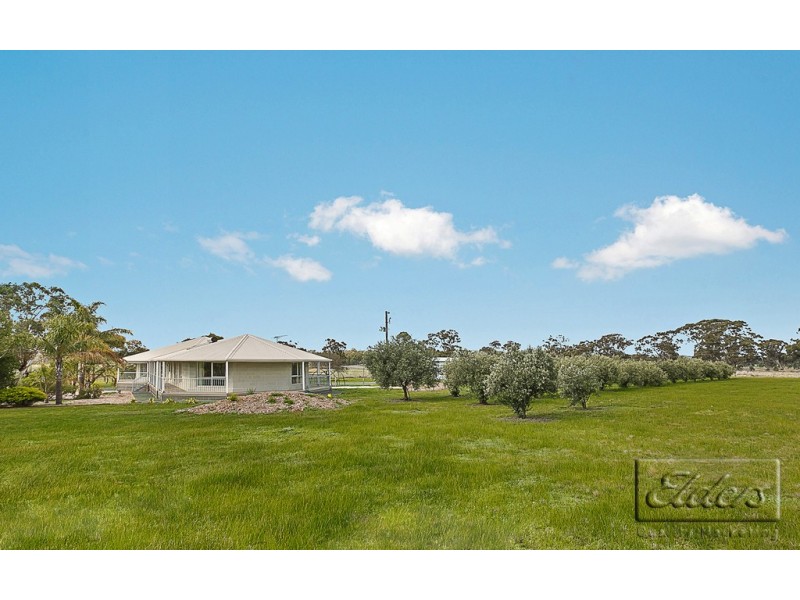 3058 Northern Highway, Toolleen VIC 3551