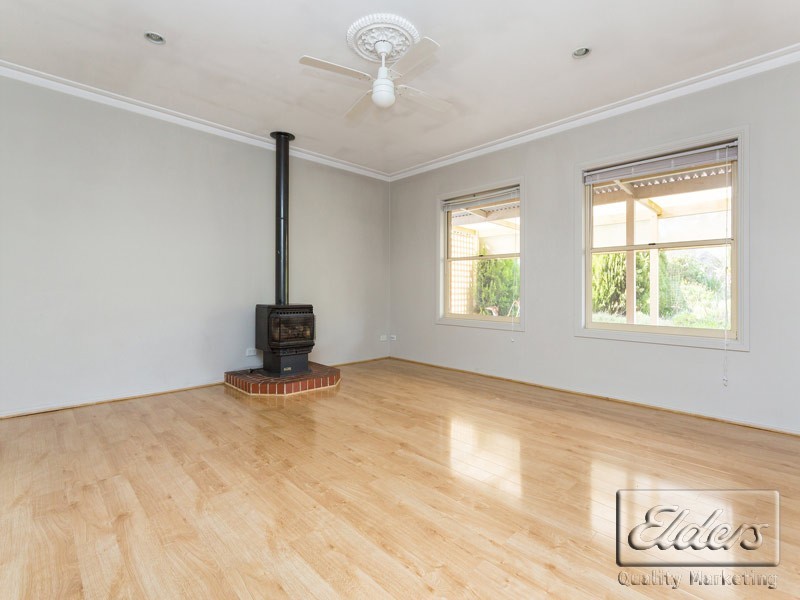 8 Diamond Court, Kangaroo Flat VIC 3555
