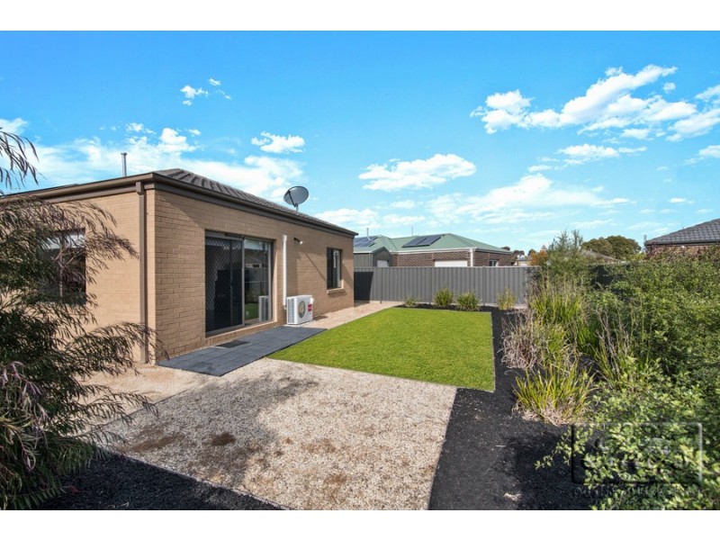 20 Roper Terrace, Epsom VIC 3551