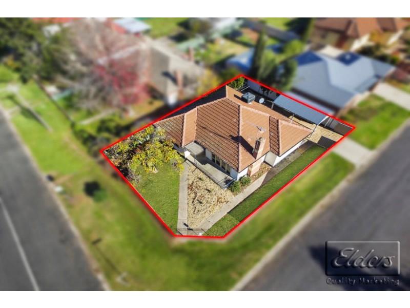 22 Carpenter Street, Kangaroo Flat VIC 3555