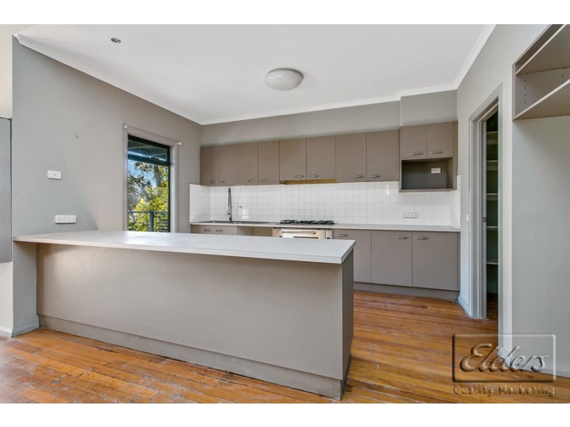 8 Wirrana Street, Quarry Hill VIC 3550