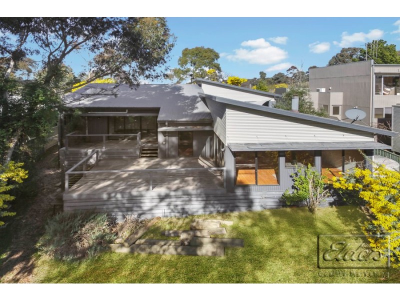 8 Wirrana Street, Quarry Hill VIC 3550