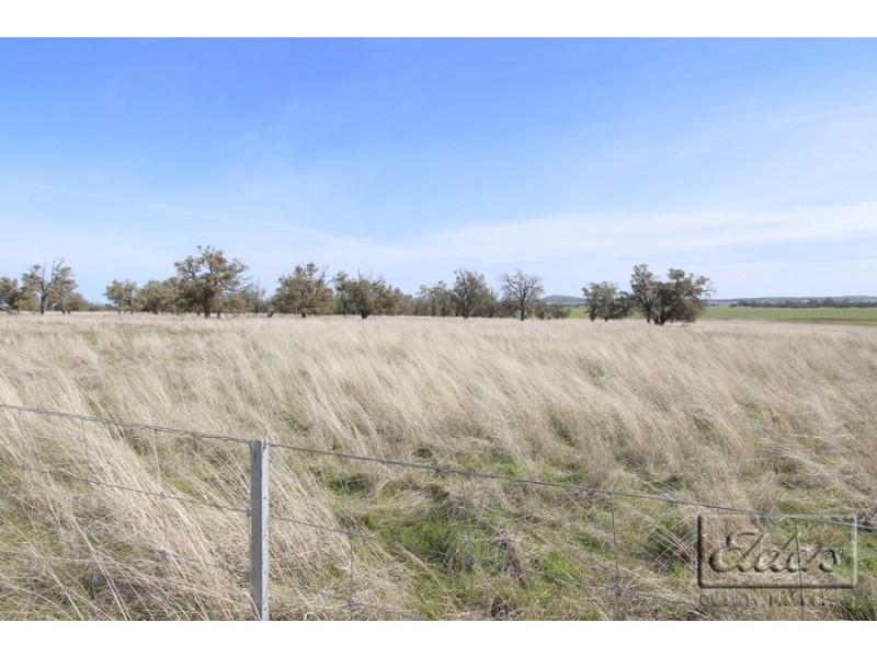 Cnr St Arnaud-Wycheproof Rd and Charlton-Jeffcott Rd, Wooroonook VIC 3525