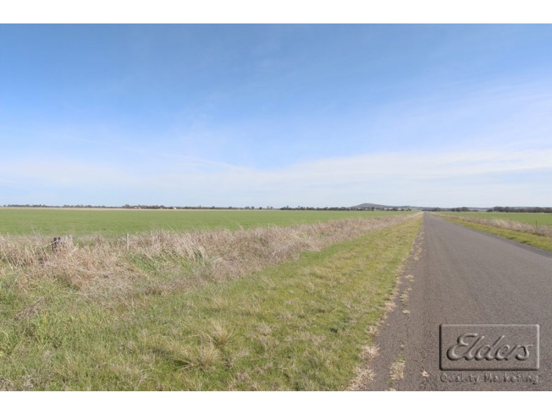 Cnr St Arnaud-Wycheproof Rd and Charlton-Jeffcott Rd, Wooroonook VIC 3525