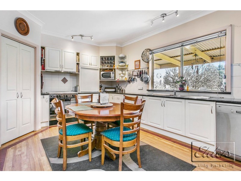 5 Kalinda Drive, Junortoun VIC 3551