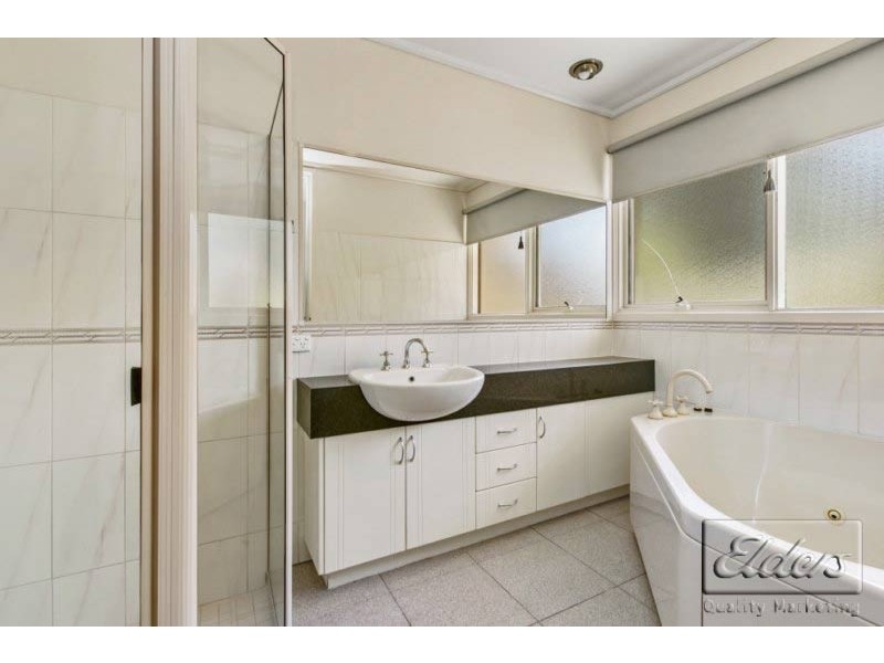 37 Mill Street, Kennington VIC 3550