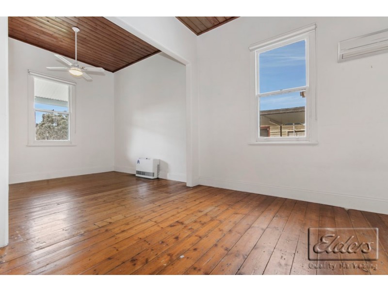 19 Regent Street, Kangaroo Flat VIC 3555
