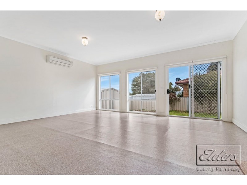 19 Regent Street, Kangaroo Flat VIC 3555