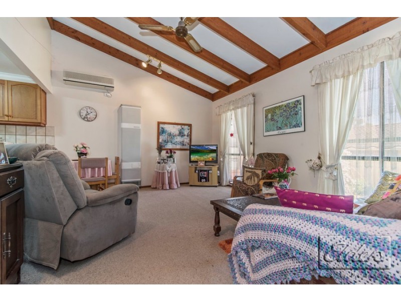 1/39 Nabilla Crescent, Strathdale VIC 3550