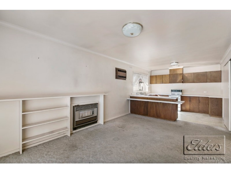 2/9 Sternberg Street, Kennington VIC 3550